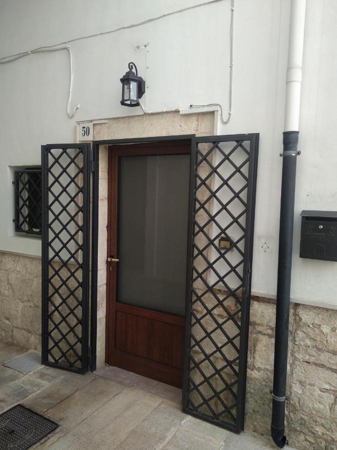 Апартаменты Soggiornare In Centro Альберобелло Экстерьер фото